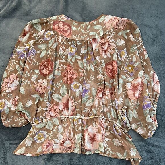 American Rag Floral Boho Style Front Tie Top Size Medium - Picture 11 of 11